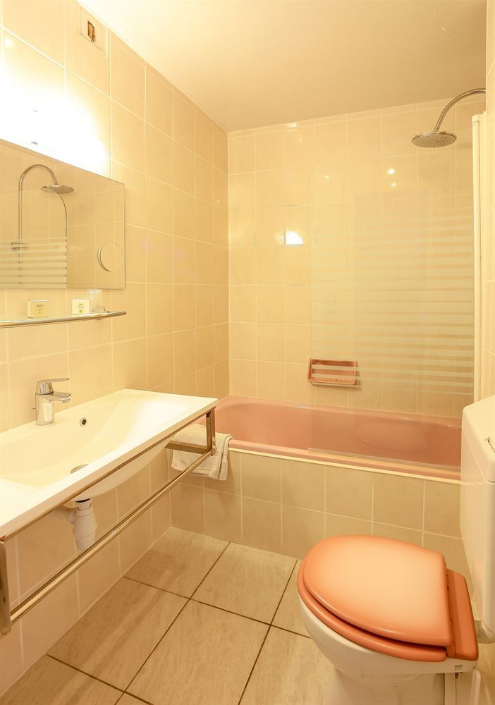 Logis Hotel Restaurant Les Charmettes อาร์เจเลส-ซัวร์-แมร์ ภายนอก รูปภาพ